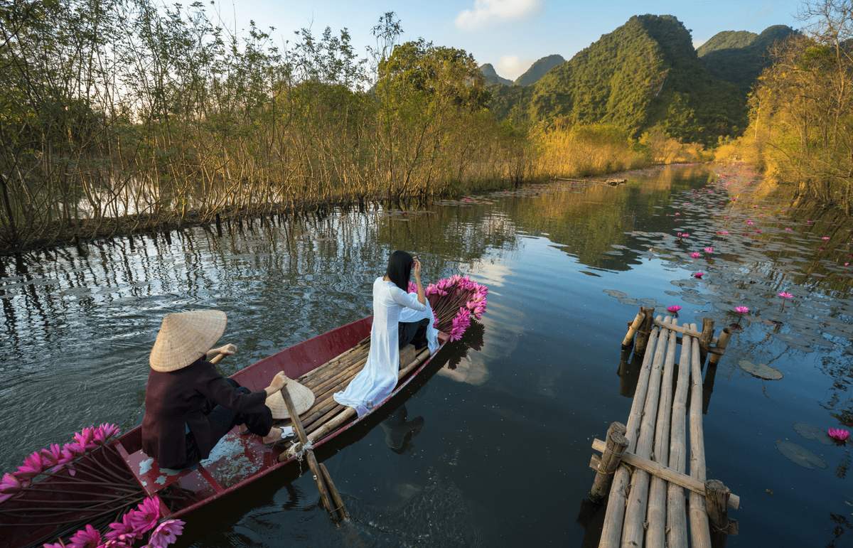 kham pha chua huong mot trong nhung ngoi chua co lich su lau doi nhat tai ha noi 04 1639362567