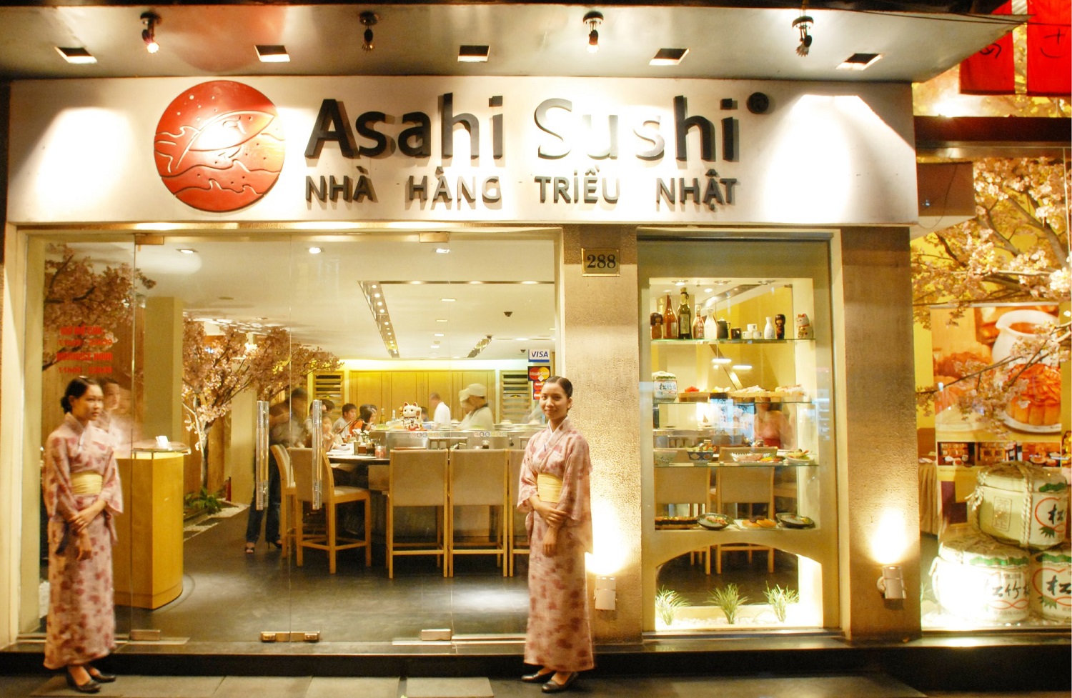 Nha hang Trieu Nhat Asahi Sushi Xu so Phu Tang thu nho giua long Ha Noi 01 1640124072