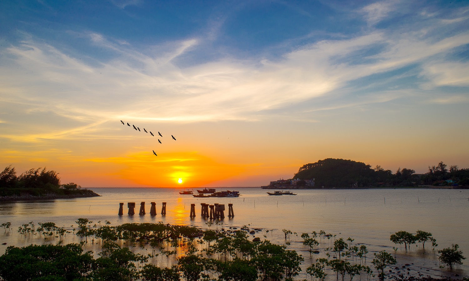 Bãi biển Đồ Sơn - Cái tên không còn quá xa lạ đối với con dân “ghiền” biển