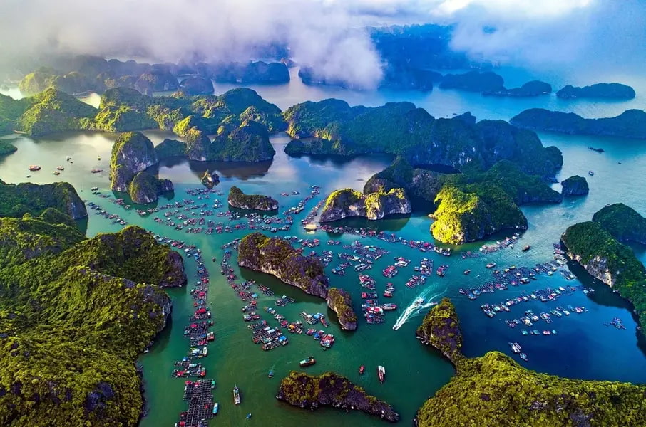Làng chài Cái Bèo – Vẻ đẹp bình yên giữa lòng vịnh biển