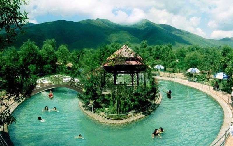 Suối khoáng Thanh Tân - Địa điểm du lịch đầy mới lạ