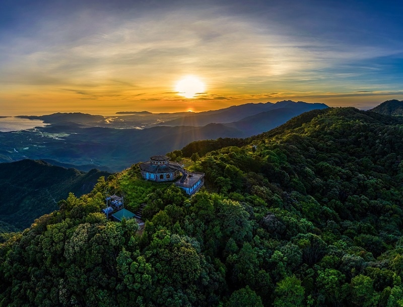 Núi Bạch Mã - Vẻ đẹp hùng vĩ vạn người mê
