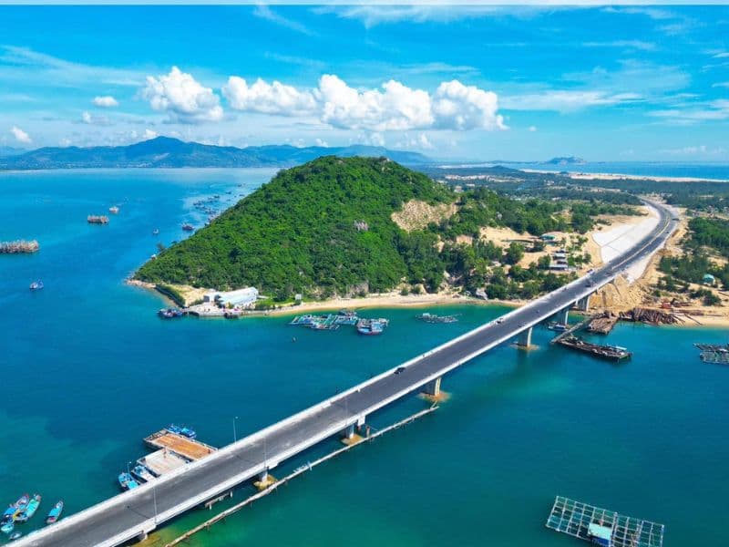 Bãi Biển Đề Gi – Vẻ Đẹp Hoang Sơ Và Quyến Rũ Của Bình Định