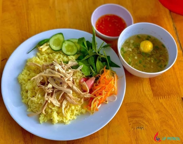 Cơm Gà Phương – Địa chỉ “ruột” của tín đồ cơm gà tại Tuy Hòa, Phú Yên