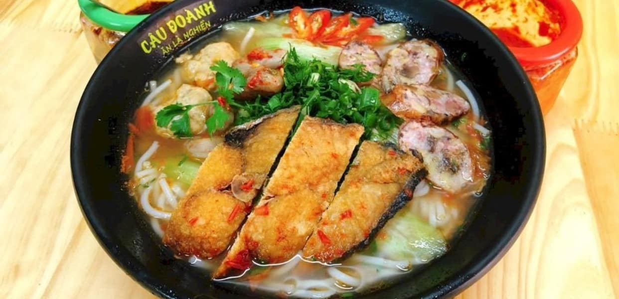 Bún Cá Cay Cậu Đoành – Linh Hồn Ẩm Thực Đất Cảng