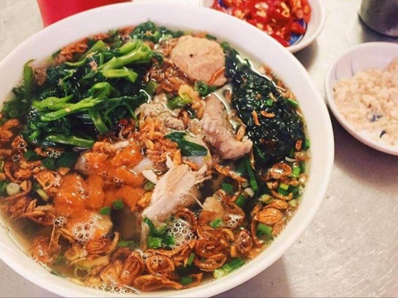 Bánh Đa Cua Đồng – Hương vị dân dã giữa lòng phố thị Hải Phòng
