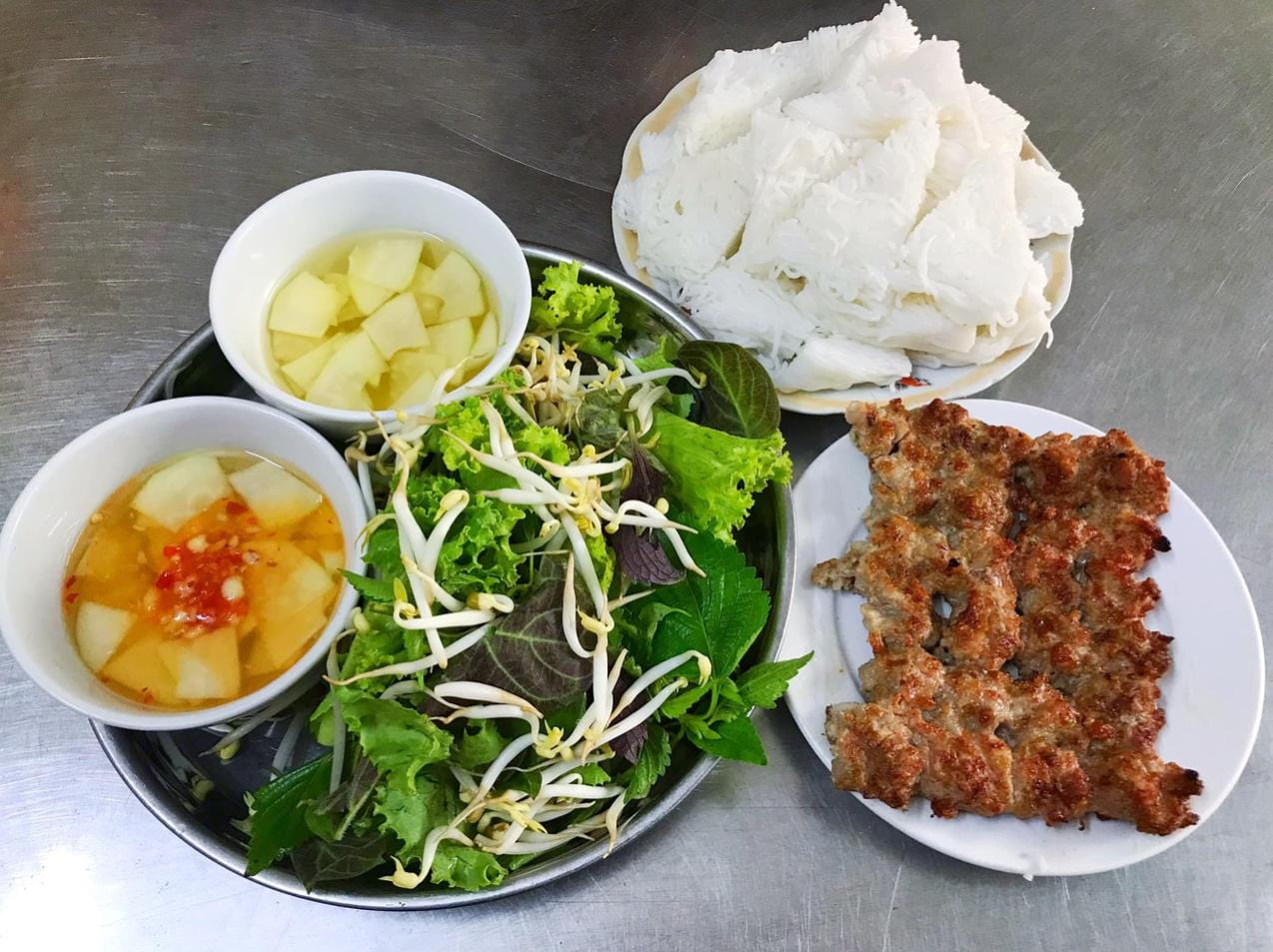 Bún Chả Thế Ngọc – Hương vị Hà Nội giữa lòng Ninh Bình