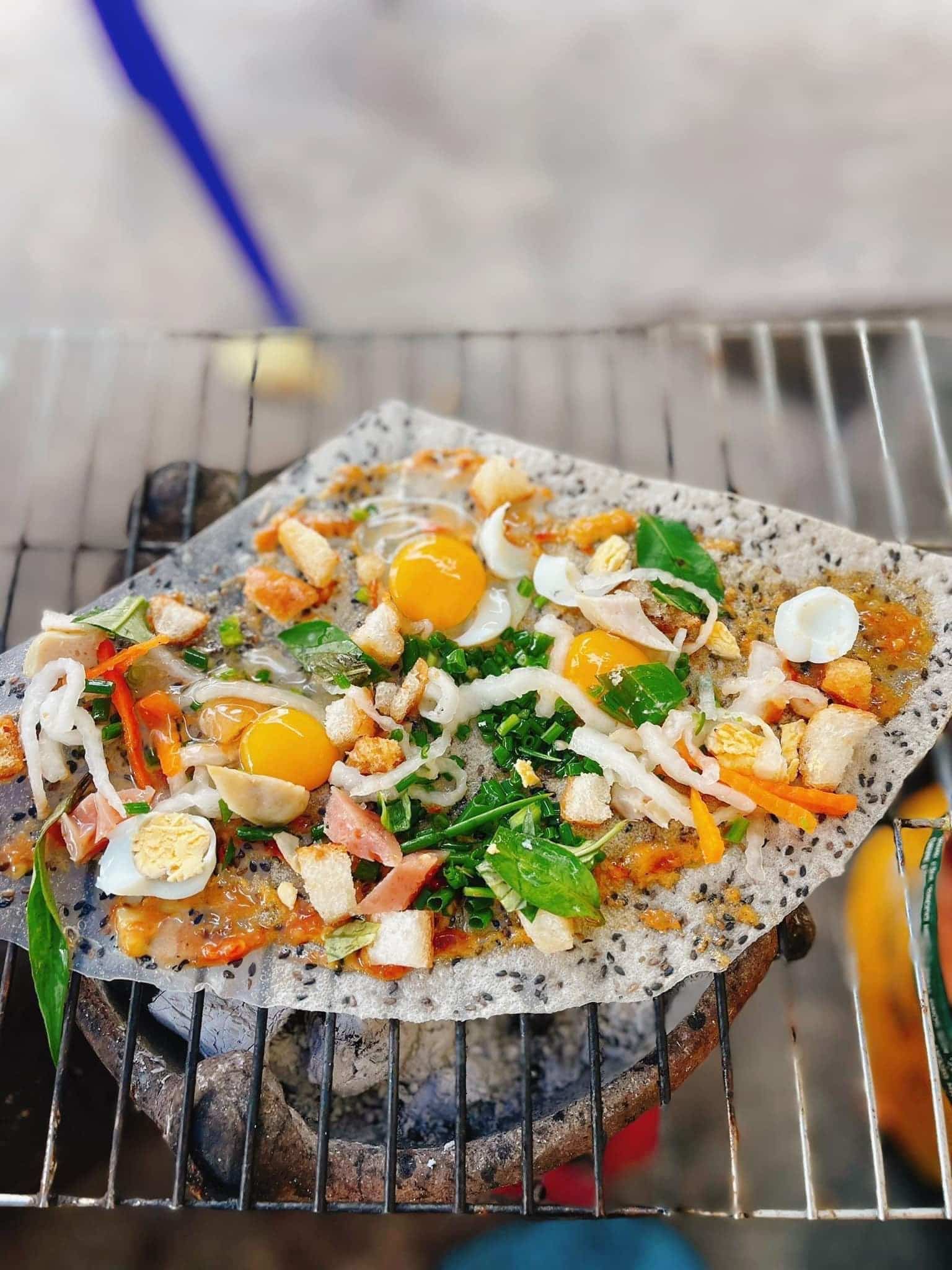 Bánh tráng mắm ruốc cô Nở – Hương vị “nghiện” của người Phan Thiết