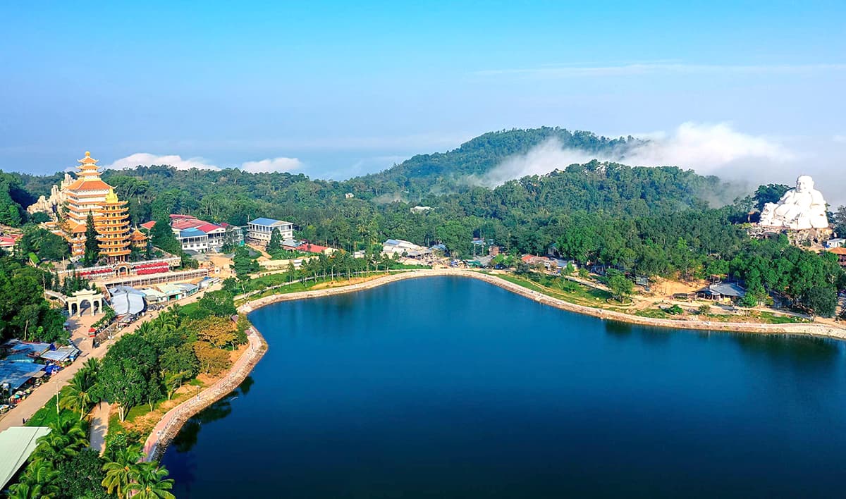 Núi Cấm – Vẻ đẹp hùng vĩ giữa lòng An Giang