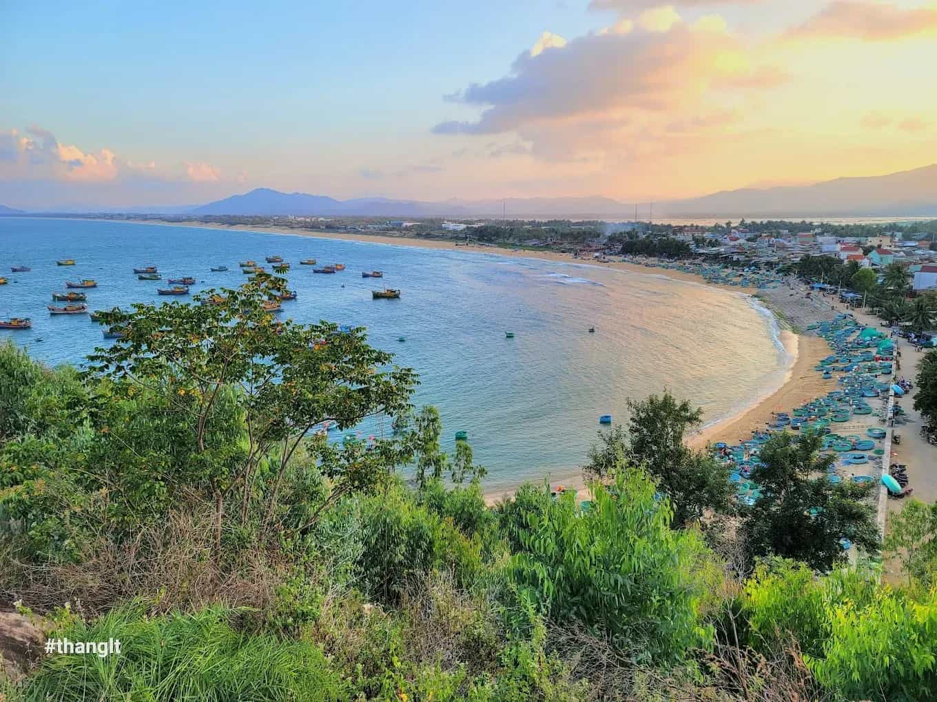 Biển Xuân Hải – Vẻ đẹp hoang sơ bên làng chài yên bình ở Hà Tĩnh