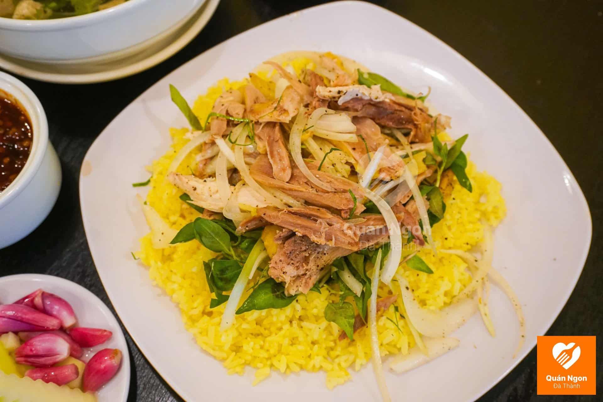 Cơm gà Tam Kỳ Bà Nguyệt – Hương vị quê xứ Quảng giữa lòng Đà Nẵng