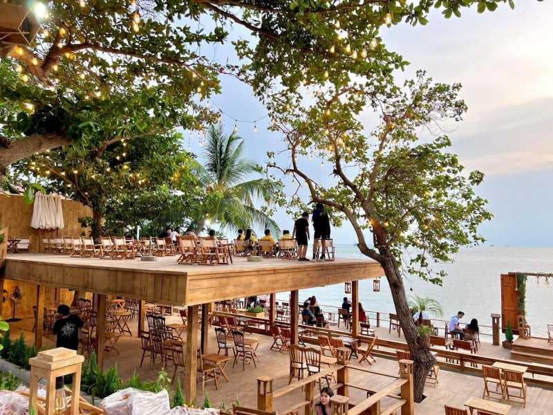 Nali Beach – Góc bình yên sát biển, nơi hoàng hôn vang tiếng sóng