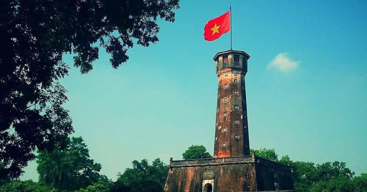 Kỳ Đài Huế – Chứng nhân lịch sử trầm mặc giữa đất trời kinh thành