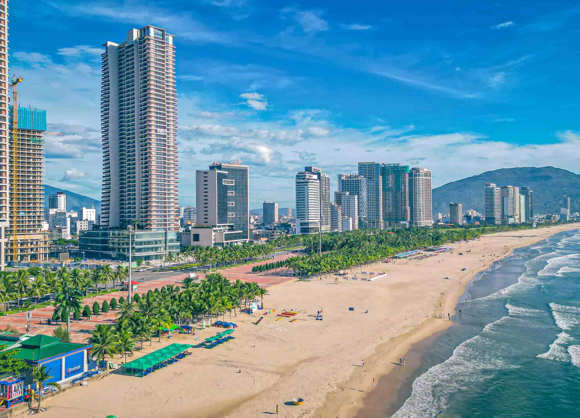 Công viên Biển Đông – Chụp ảnh cùng chim bồ câu giữa lòng Đà Nẵng