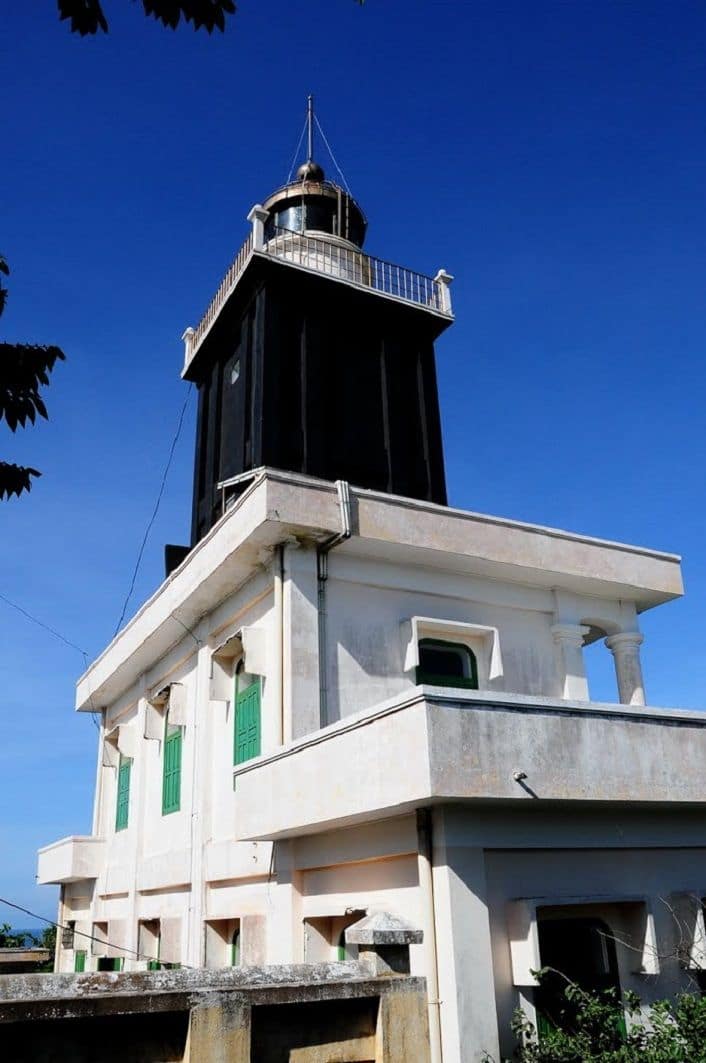 Hải đăng Phú Quý – Ánh đèn soi sáng giữa biển trời bao la