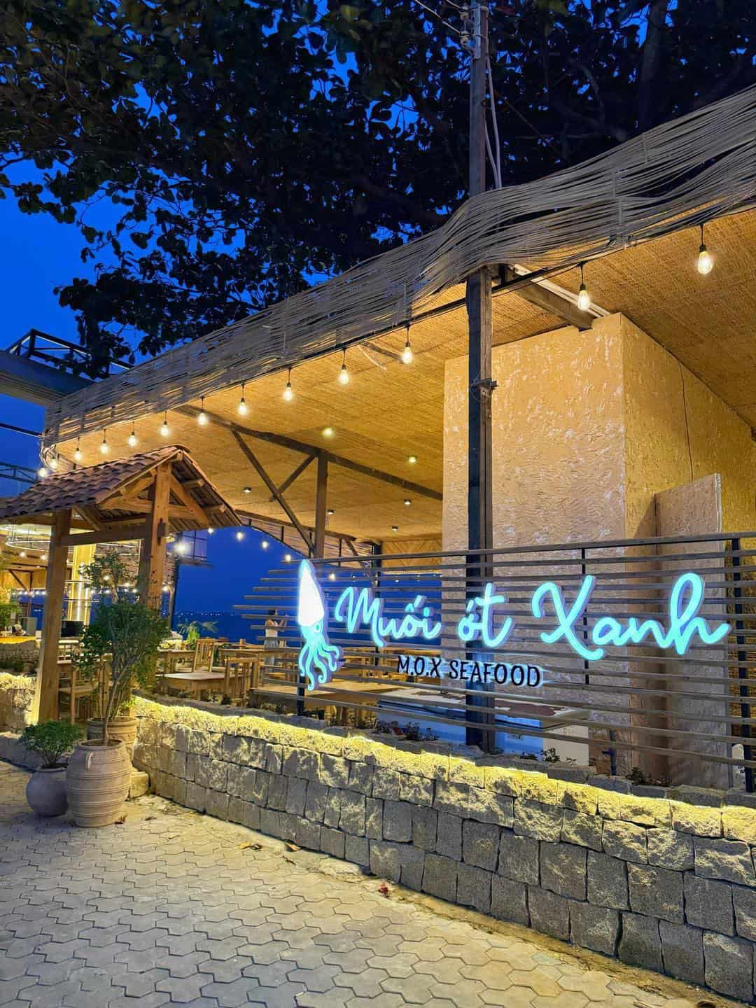 Muối Ớt Xanh – Quán hải sản Mũi Né lý tưởng để thưởng thức ẩm thực và ngắm hoàng hôn