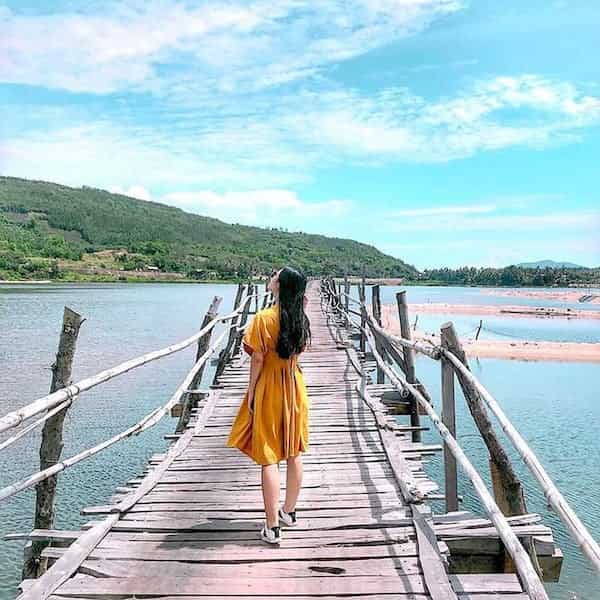 Cầu gỗ Ông Cọp – Điểm check-in không thể bỏ lỡ ở xứ Nẫu