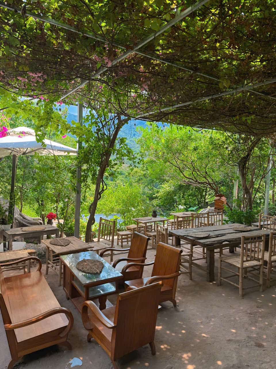 Nhà Hàng Chay Coffee Đoài Vĩnh Hy – Nơi giao hòa giữa ẩm thực và nghệ thuật sống ảo