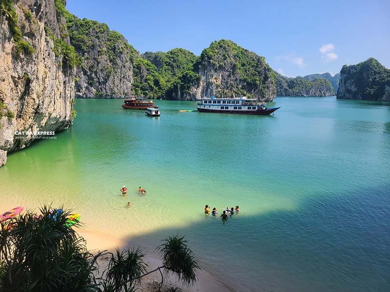 Đảo Ba Trái Đào – Tuyệt tác thiên nhiên giữa vịnh Lan Hạ