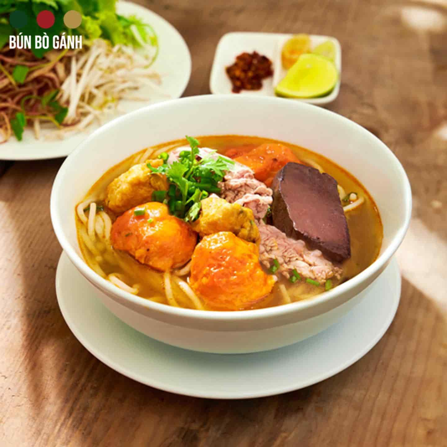 Bún Bò Gánh – Gánh hương xưa giữa lòng Sài Gòn hiện đại