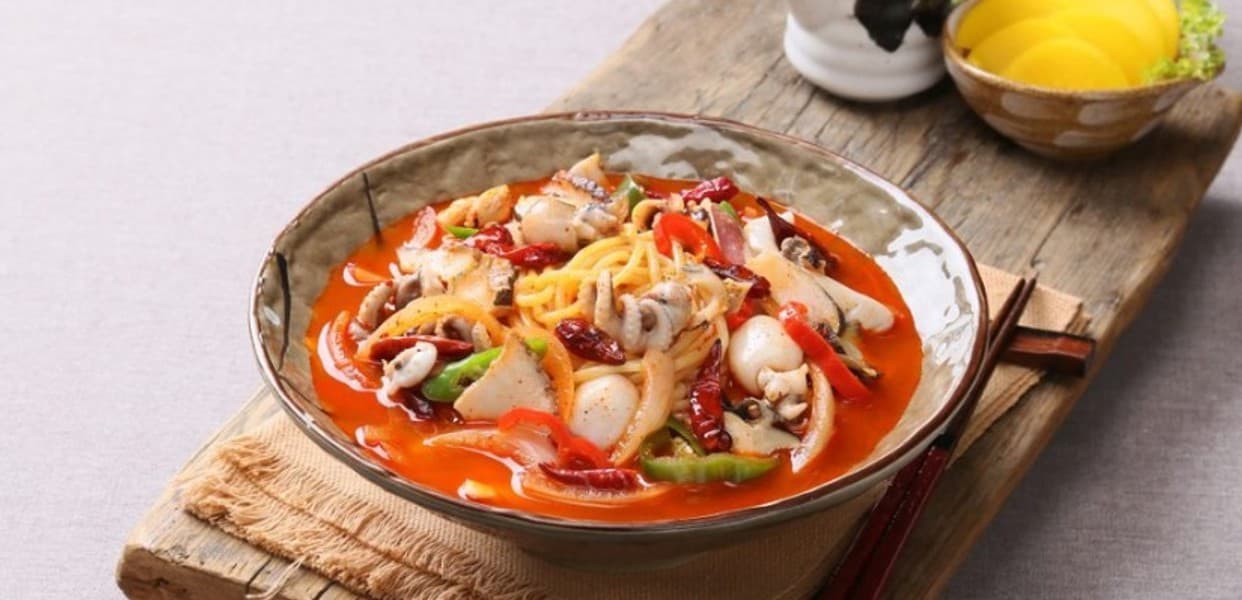Truyền Thuyết ChamPong – Tinh hoa mì Hàn Quốc giữa lòng Tân Bình