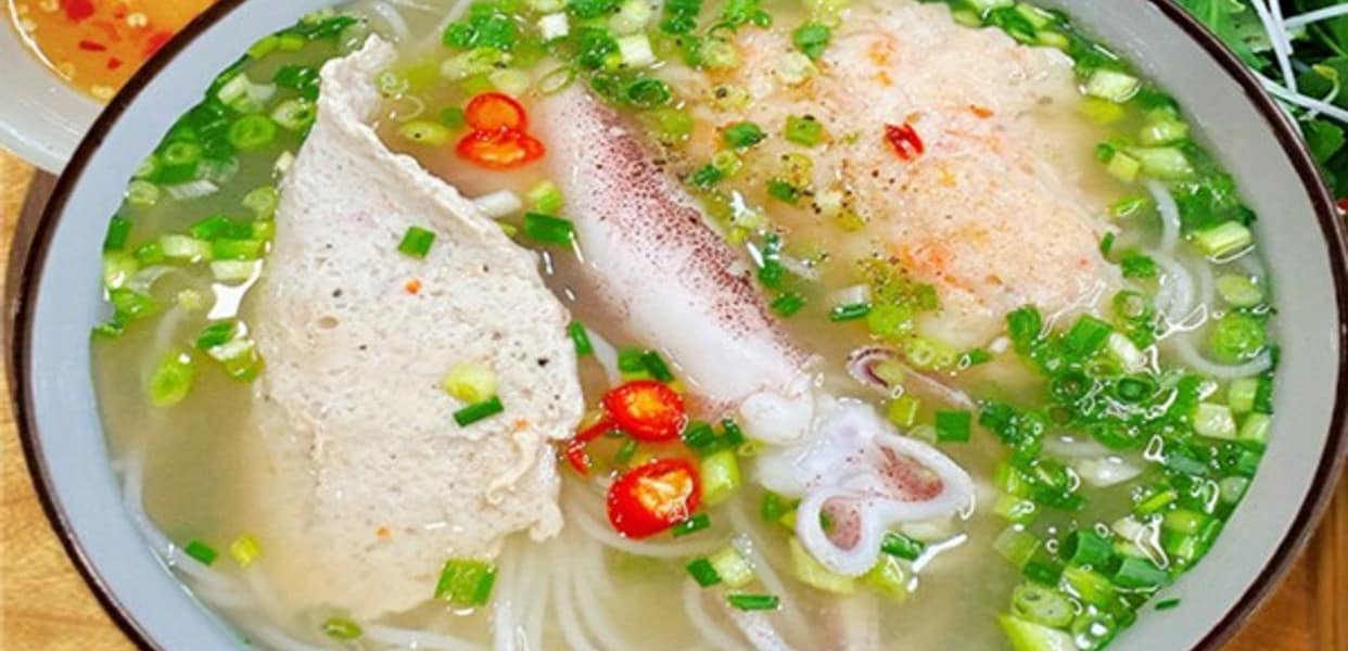 Bún Quậy Tâm Quán – Tô bún đúng điệu Phú Quốc giữa Sài Gòn náo nhiệt