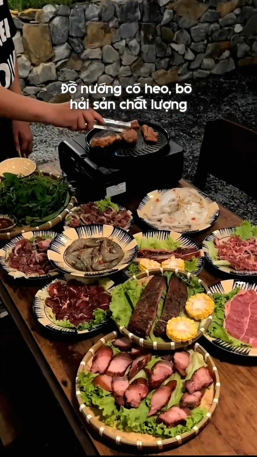 Tiệm Lẩu Dân Sinh – Hà Giang thu nhỏ giữa lòng Sài Gòn