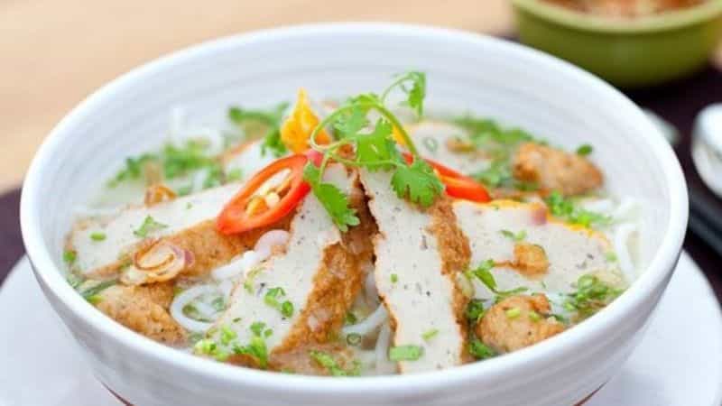 Bánh Canh Chả Cá Công Hằng – Hương vị Nha Trang giữa lòng Quận 6