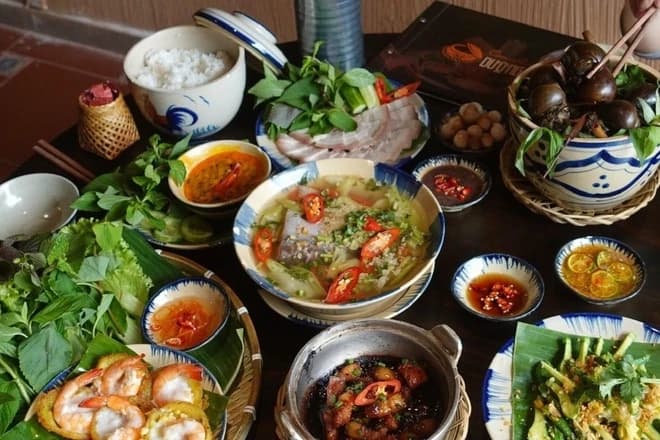 Cơm Quê Dượng Bầu – Hương vị cơm nhà giữa phố thị