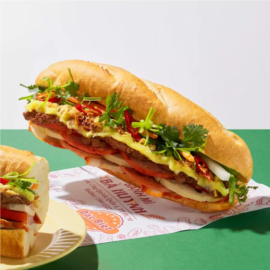 Bánh Mì Bà Huynh – Biểu tượng hương vị Sài Gòn hơn 30 năm giữa lòng phố thị