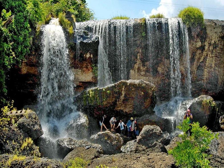 Thác H’Ly – Dòng thác hoang dã giữa đại ngàn Sông Hinh