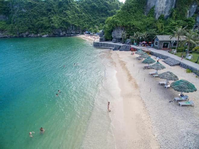 Biển Cát Dứa – Thiên đường hoang sơ giữa lòng vịnh Lan Hạ