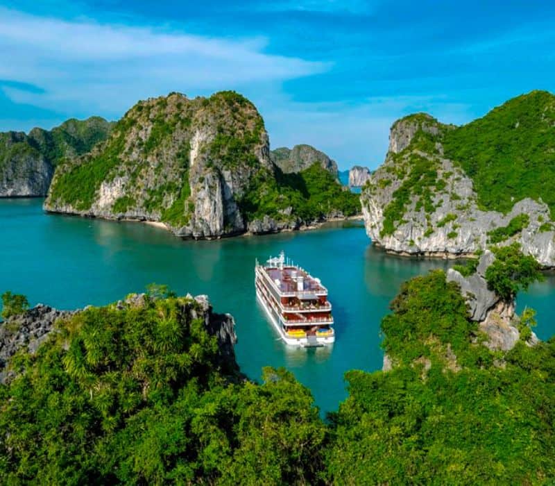 Đảo Cát Hải – Hòn đảo cửa ngõ Hải Phòng với vẻ đẹp yên bình và sức sống biển cả