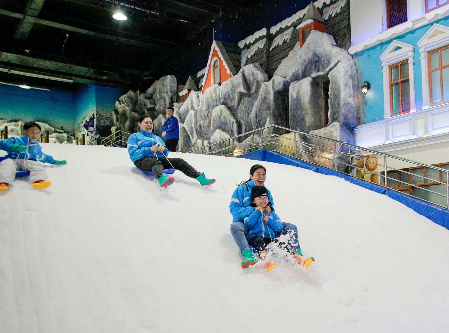 Snow Town Sài Gòn – Mùa Đông Trong Mơ Giữa Lòng TP. HCM