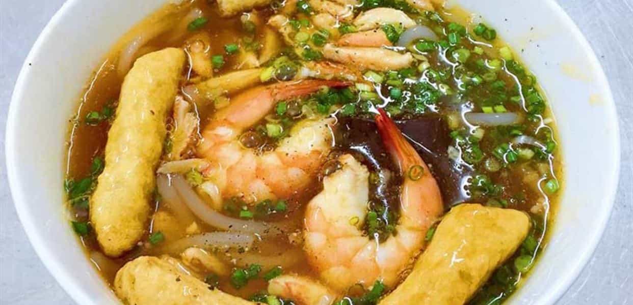 Bánh Canh Cua Út Lệ – Hương Vị Đậm Đà, Ngon Nhất Nhì Sài Gòn