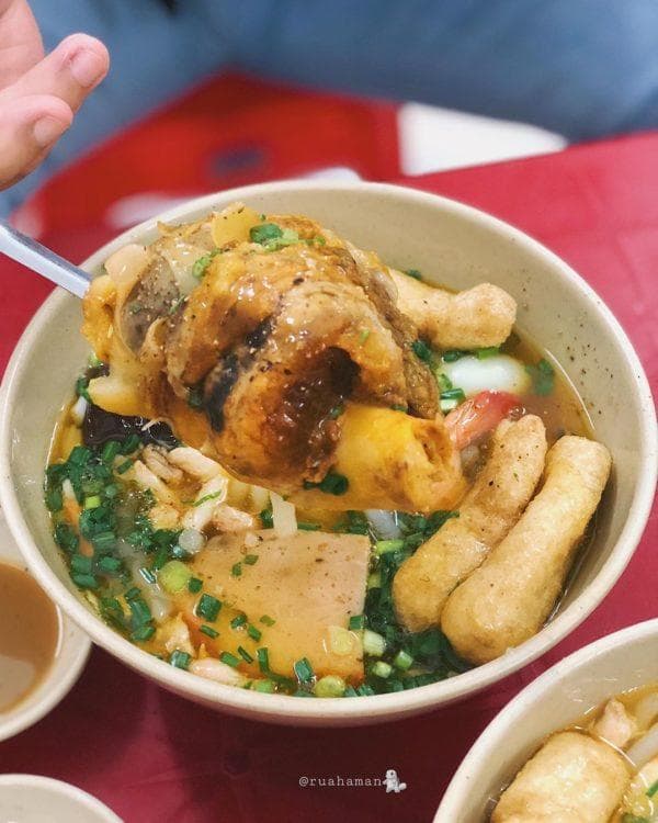 Bánh Canh Cua Út Lệ – Hương Vị Đậm Đà, Ngon Nhất Nhì Sài Gòn