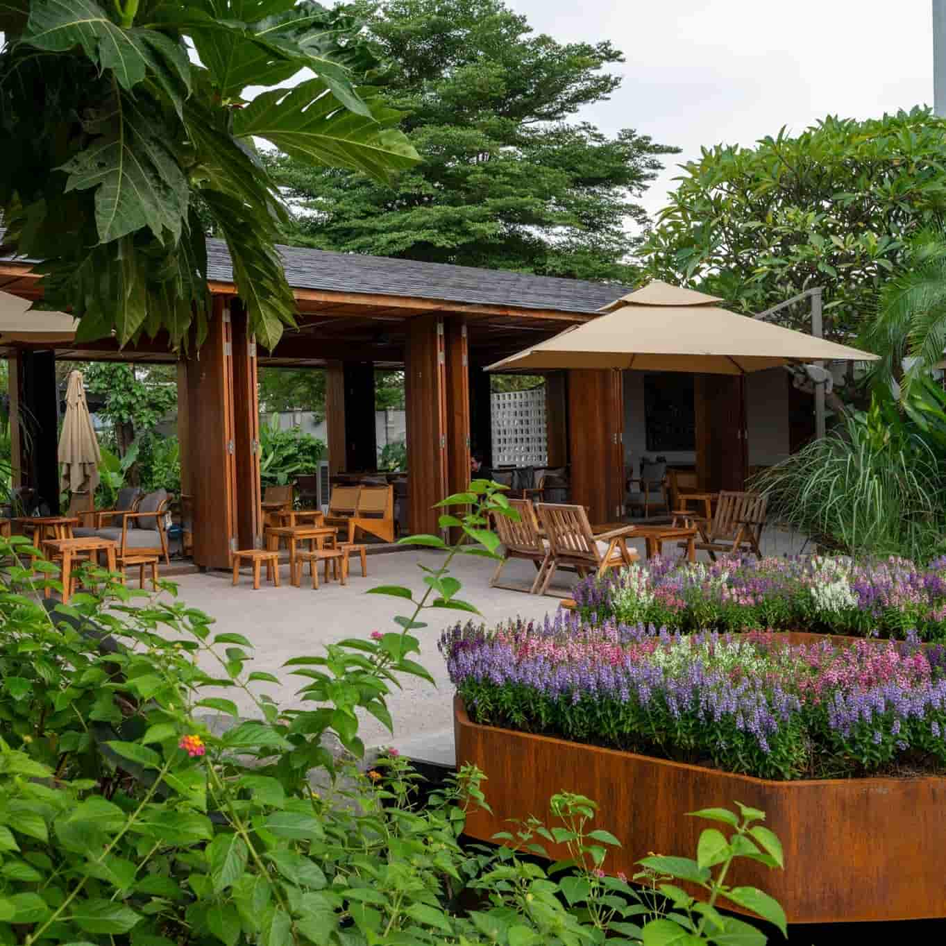 Layla Café & Bistro Quận 12 – Không Gian Ven Sông Đậm Chất Resort
