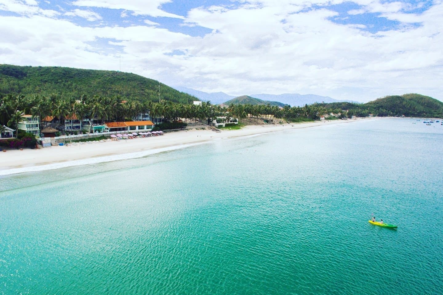 Bãi Biển Dốc Lết – Viên Ngọc Biển Xanh Hấp Dẫn Ở Khánh Hòa