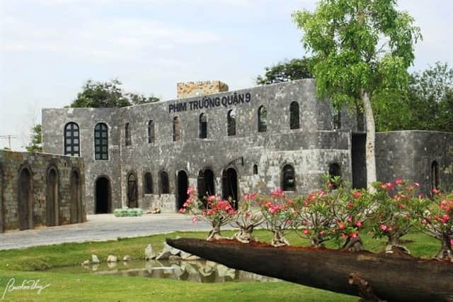 Lâu Đài Long Island – Sống ảo 1001 kiểu tại "châu Âu cổ tích" giữa Sài Gòn