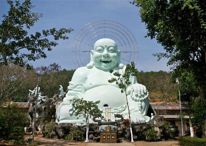 Chùa Linh Ẩn Tự - Nơi có tượng quan âm lớn nhất Lâm Đồng