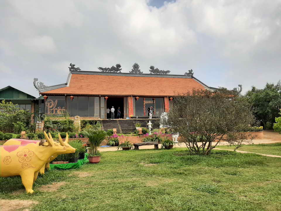 Chùa trà - Ngôi chùa giữa đồi trà Bảo Lộc