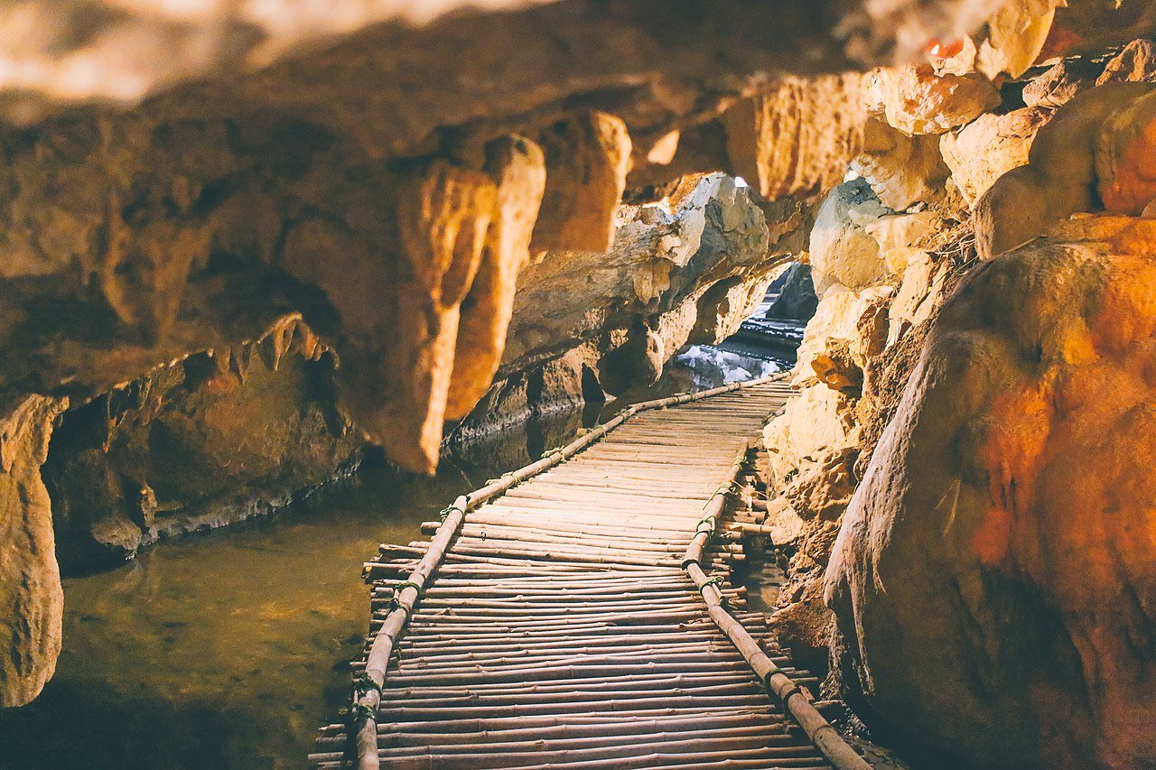 Động Tiên Cá - Một trong những hang động đẹp nhất Ninh Bình