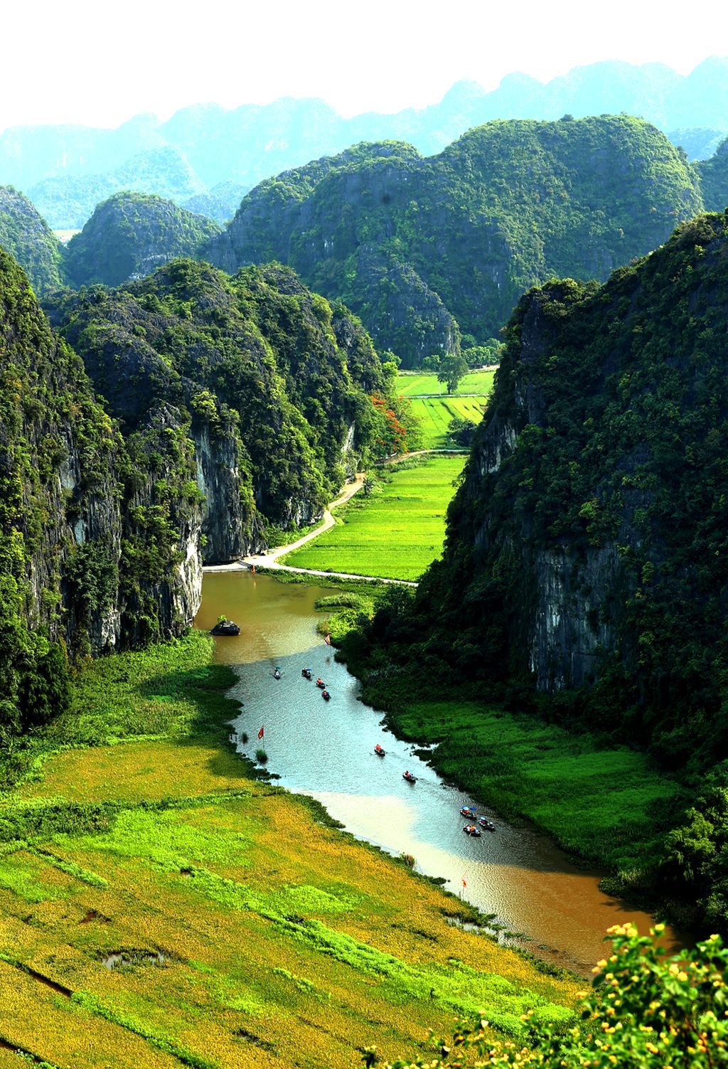 tam coc bich dong canh sac tho mong xung danh nam thien de nhi dong 2 1640259307