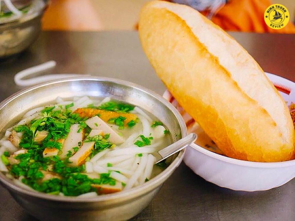 Bánh canh chả cá Phan Rang - Món ăn nồng nàn hương vị biển