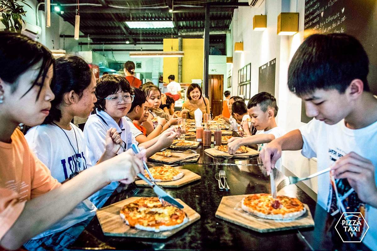 Pizza Taxi Phu Quoc – Nhà hàng Pizza độc đáo được yêu thích nhất của Phú Quốc