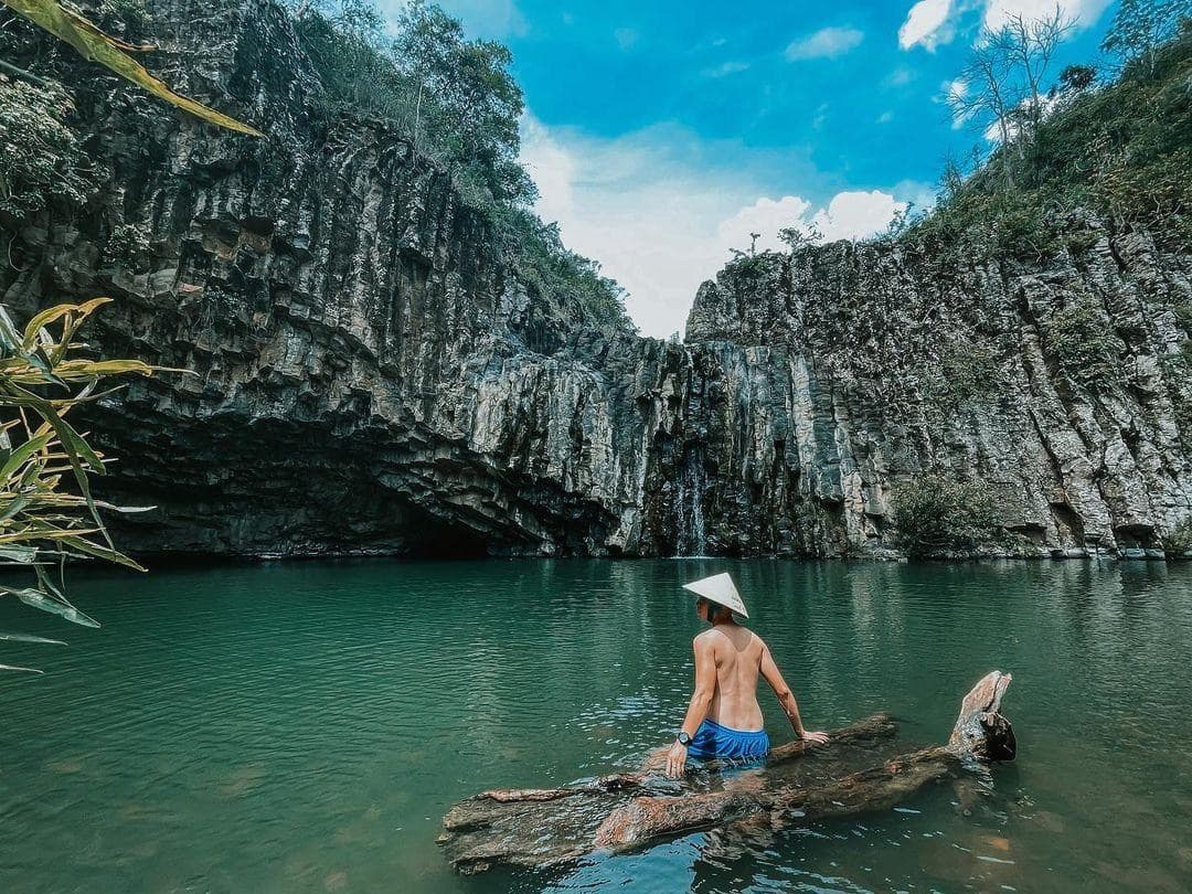 Thác Vực Hòm - Vẻ đẹp hoang sơ của Phú Yên