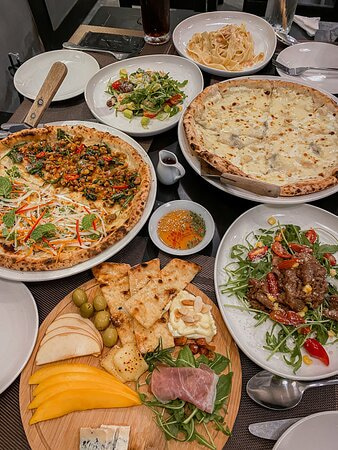 The Home Pizza – Hương vị Ý hòa quyện tinh thần Việt giữa lòng Phú Quốc