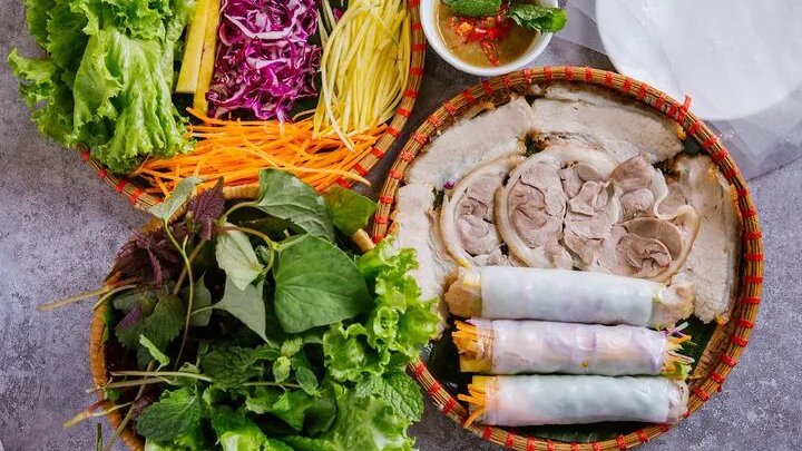 Bánh tráng cuốn thịt heo Đại Lộc- Món ăn dân dã đặc sắc nơi xứ Quảng