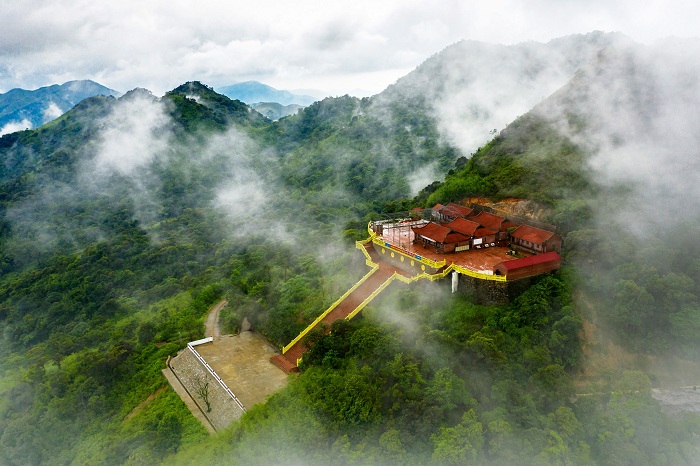 Chùa Ngọa Vân - Chốn “thánh địa” Phật giáo hùng vĩ và thiêng liêng