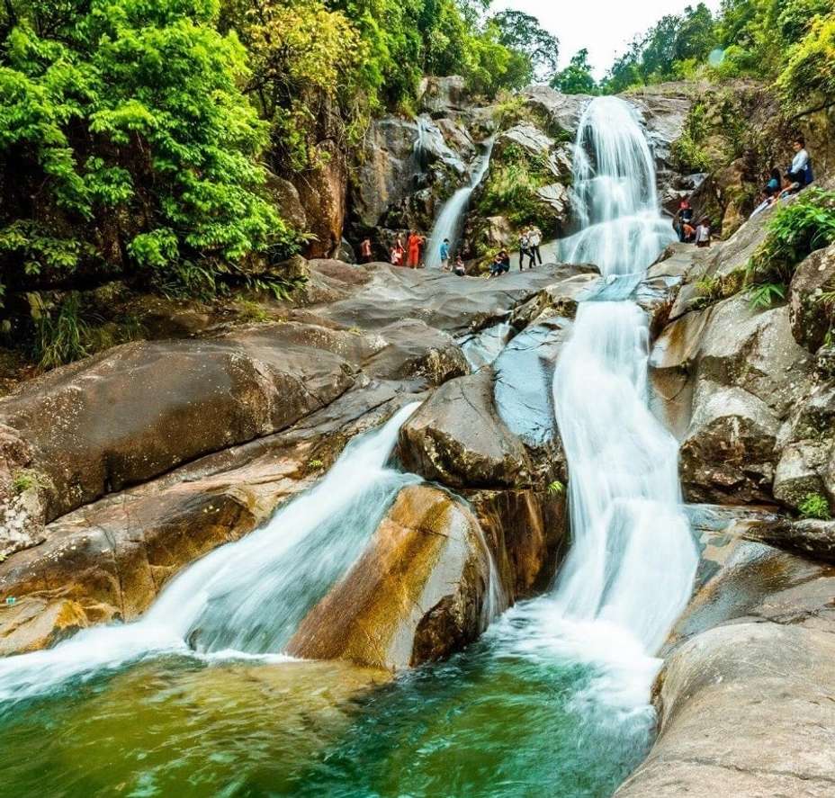 Thác Khe Vằn - Ngọn thác 3 tầng đẹp nhất Quảng Ninh
